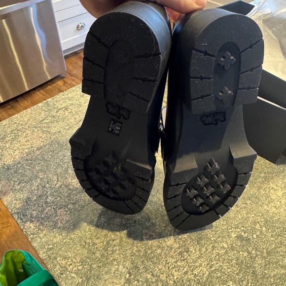 NIB Coach Women’s Black Leah Loafers - Picture 5 of 5